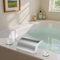 Смесител-за-вана-Roman-Tub-Faucet-3-отвора-Водопад-с-2-ръкохватки-сребрист-цвят