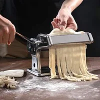 Машина-за-приготвяне-на-макаронени-изделия-машина-за-юфка-с-9-регулируеми-настройки-на-дебелината-ролки-и-нож-за-юфка-от-неръждаема-стомана
