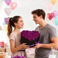 Вечни-лилави-цветя-27-съхранени-розички-в-сърцевидна-кутия